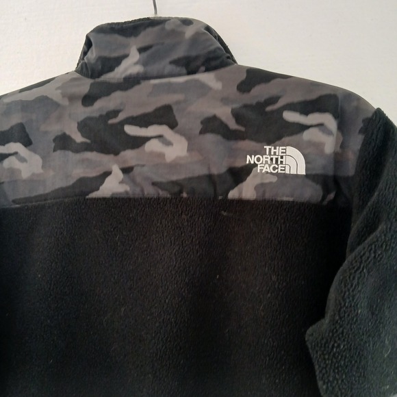 The North Face Bomber Jacket Youth Sz Large Black Fleece Camouflage School - Picture 8 of 13